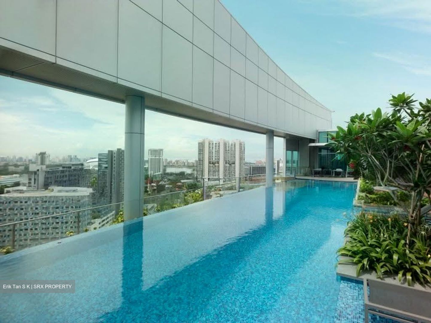 Arc 380 (D8), Office #621050951